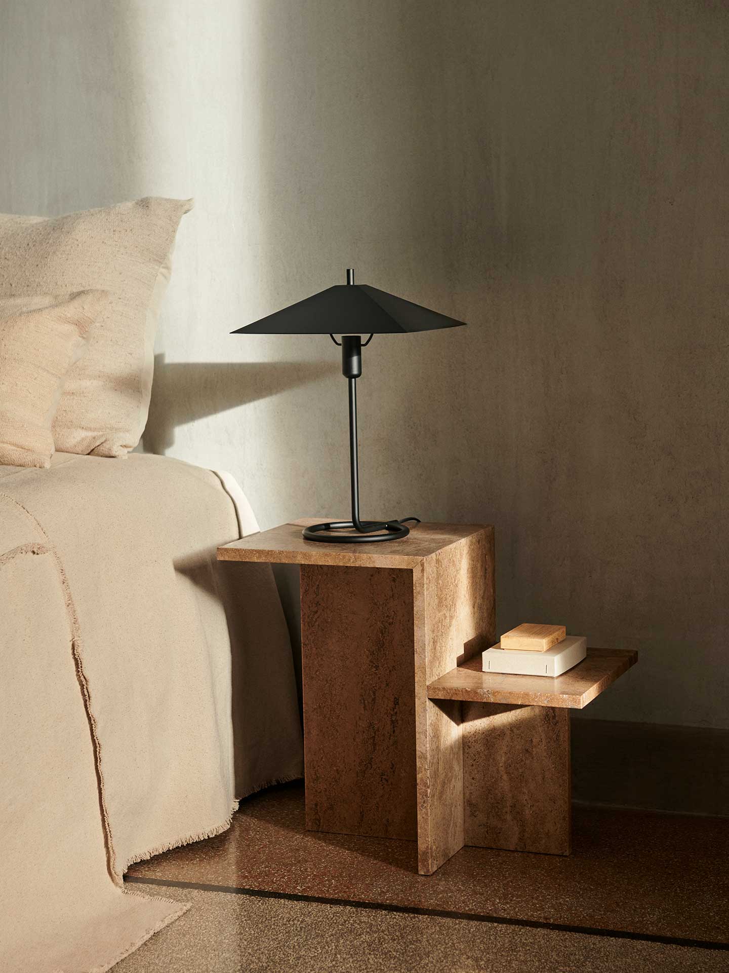 Table basse en travertin